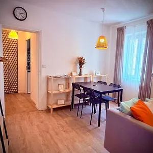  Appartamento 50m2 Intramuros-parking Privé Gratuit-netflix-arrivée Autonome!! 50m2-free Parking-netflix-self Check In
