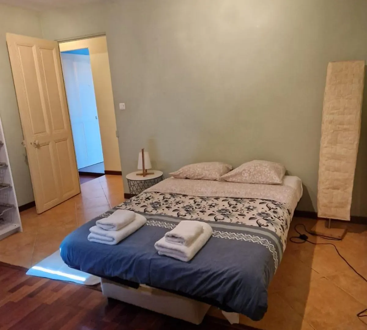 Holiday home Maison Avec Jardin Pour 8 Pers- Avignon Villa